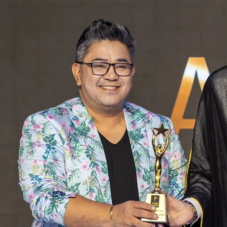 Mon Sarmiento, Founder of TALA Digital Media Advertising & Events